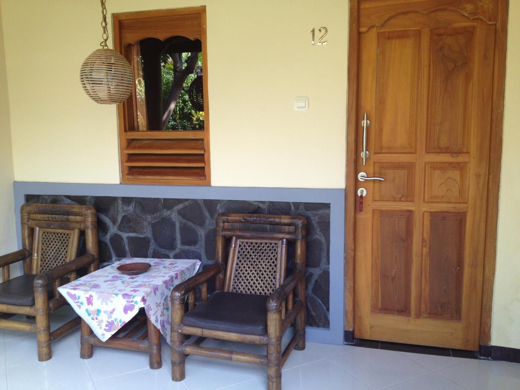 Astina Hotel Lovina Rum bild